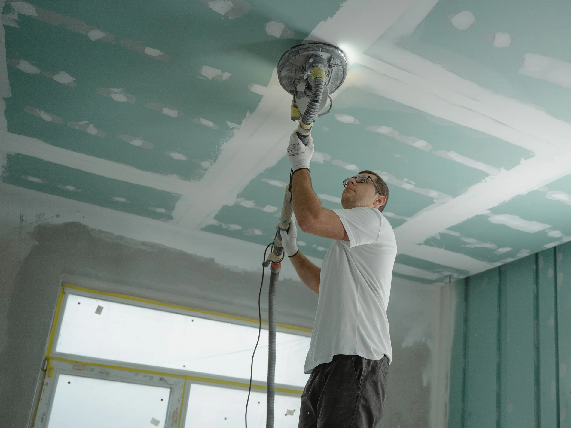 Professional ceiling finishing work